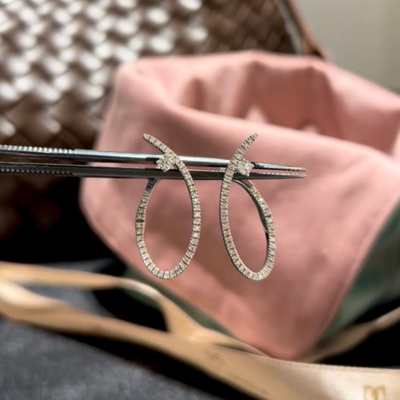 Pendientes oro blanco 18 ktes y diamantes