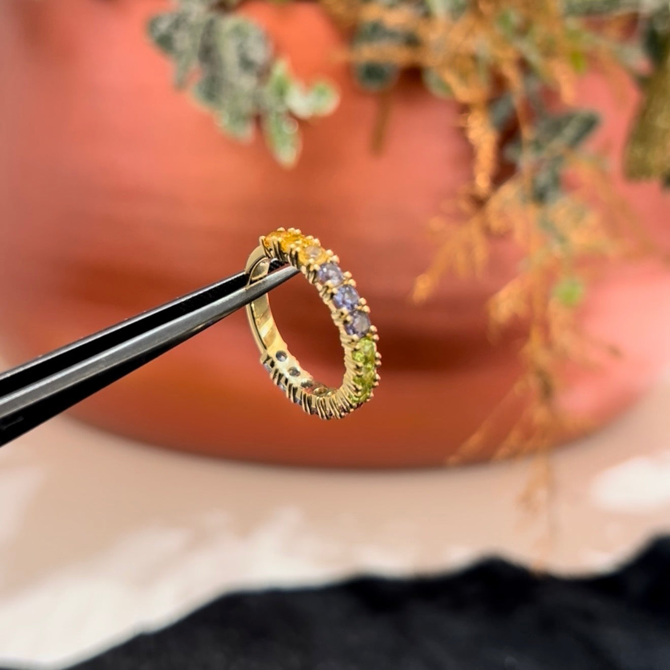 Anillo oro amarillo 18ktes turmalinas topacios