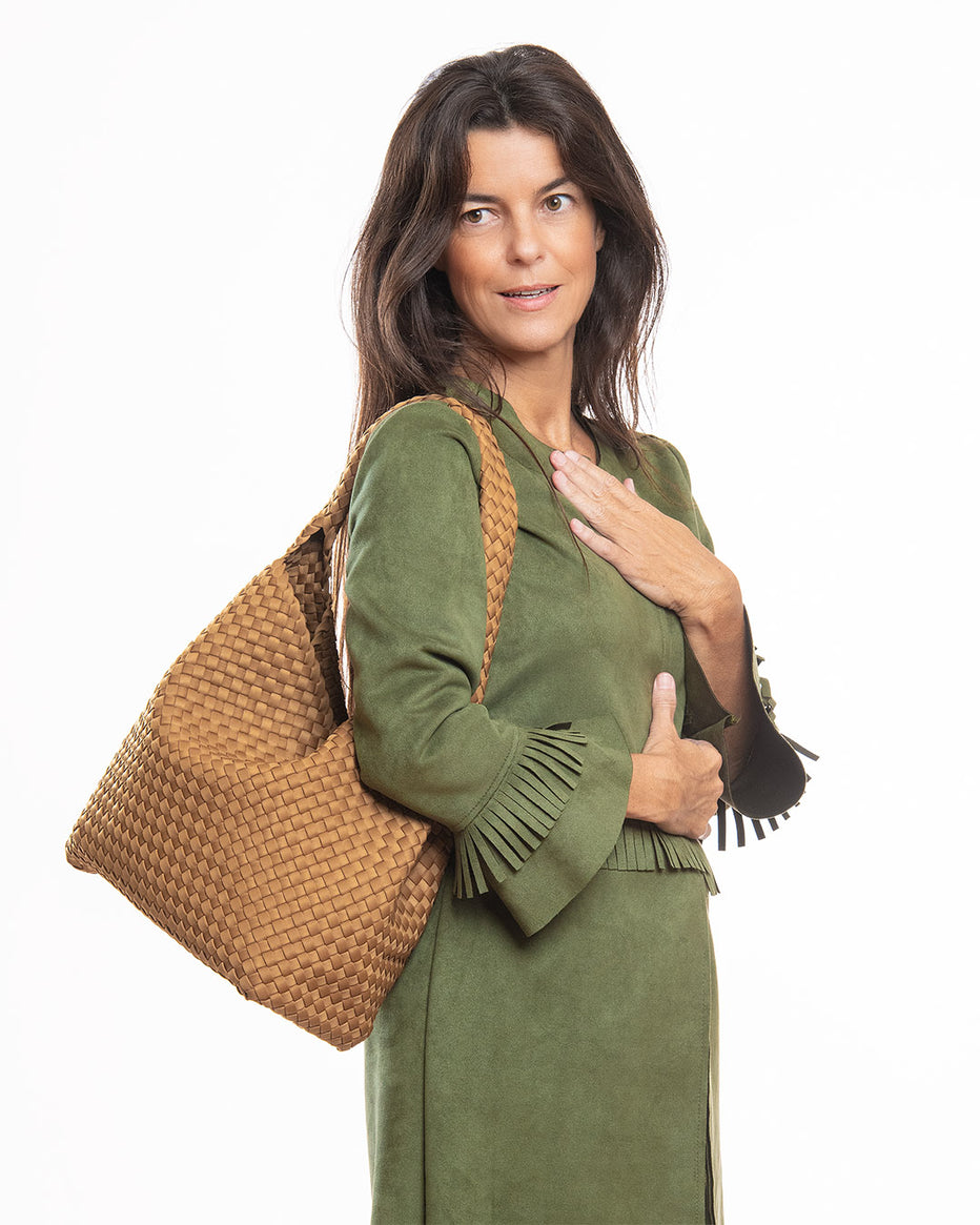 London X. Bolso saco de neopreno trenzado tostado