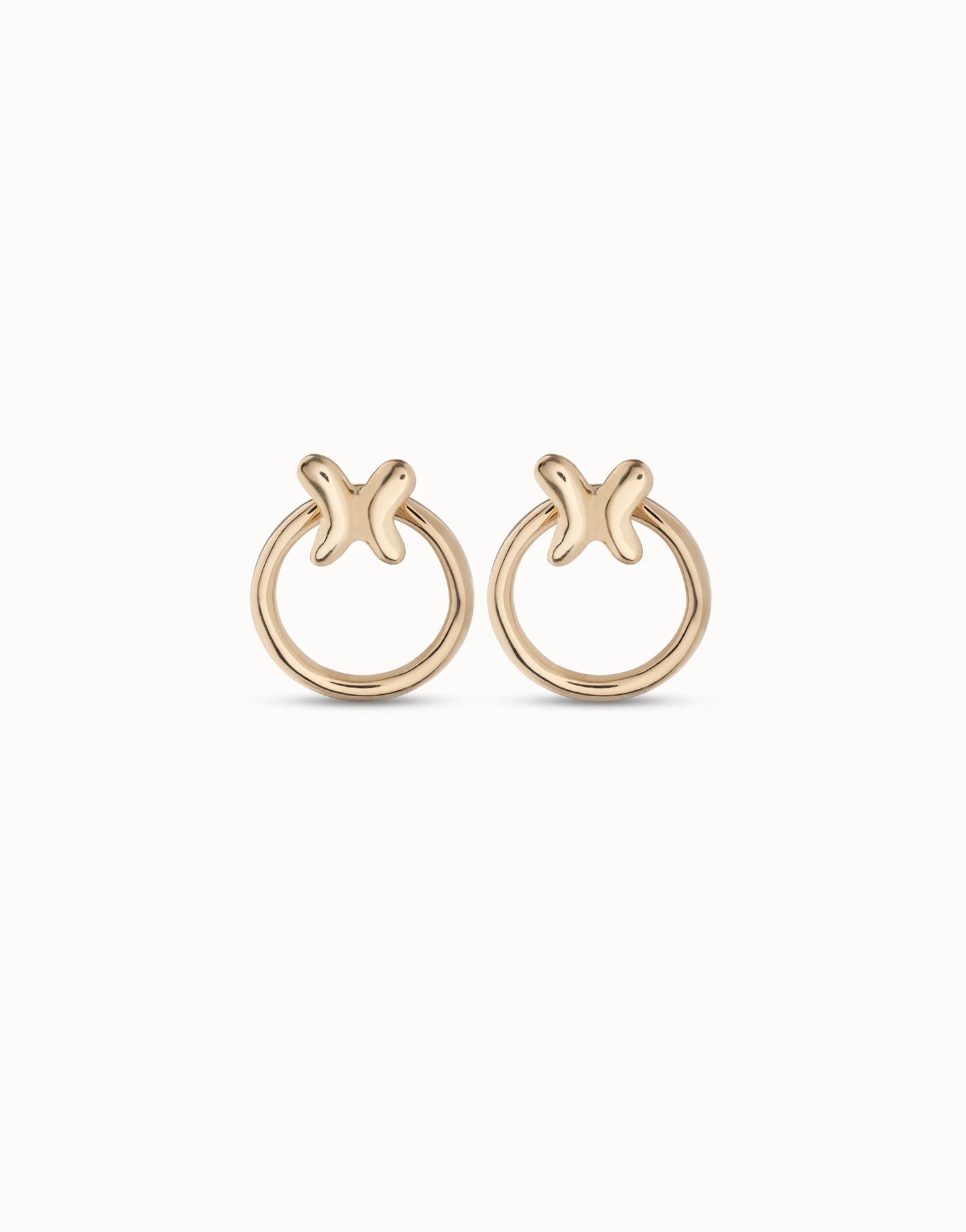 Pendientes bañados en oro 18K con mariposa separable del aro