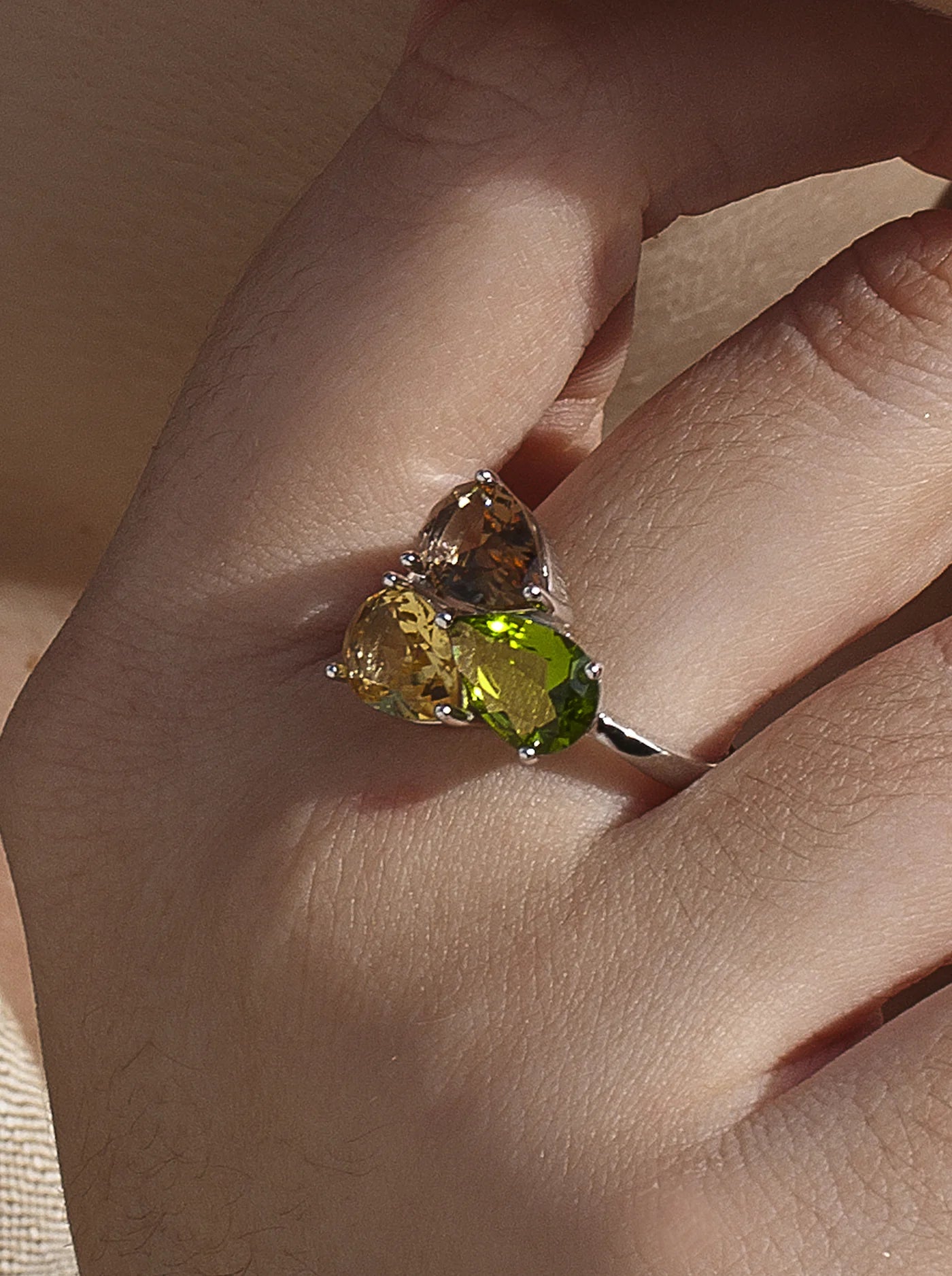 Rings with stones, three-gem design, nature tone