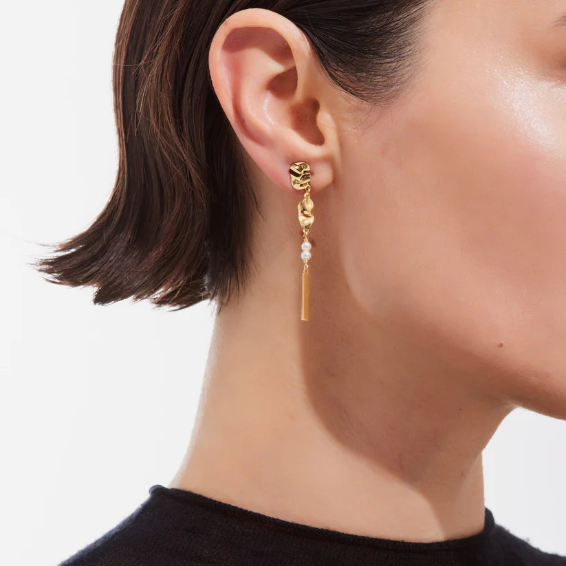 Long Pearl Leaf Earrings in Radiance Silver 