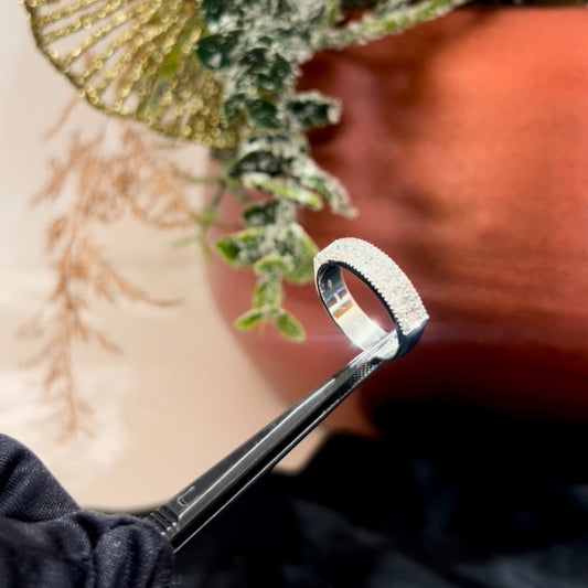 Anillo oro blanco 18 ktes y diamantes