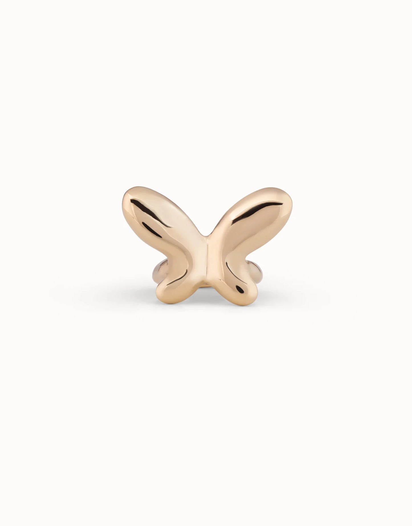 Anillo bañado en oro de 18K con forma de mariposa mediana