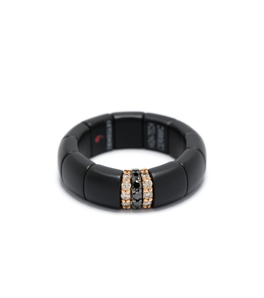 Anell en or rosa de 18 ct amb diamants