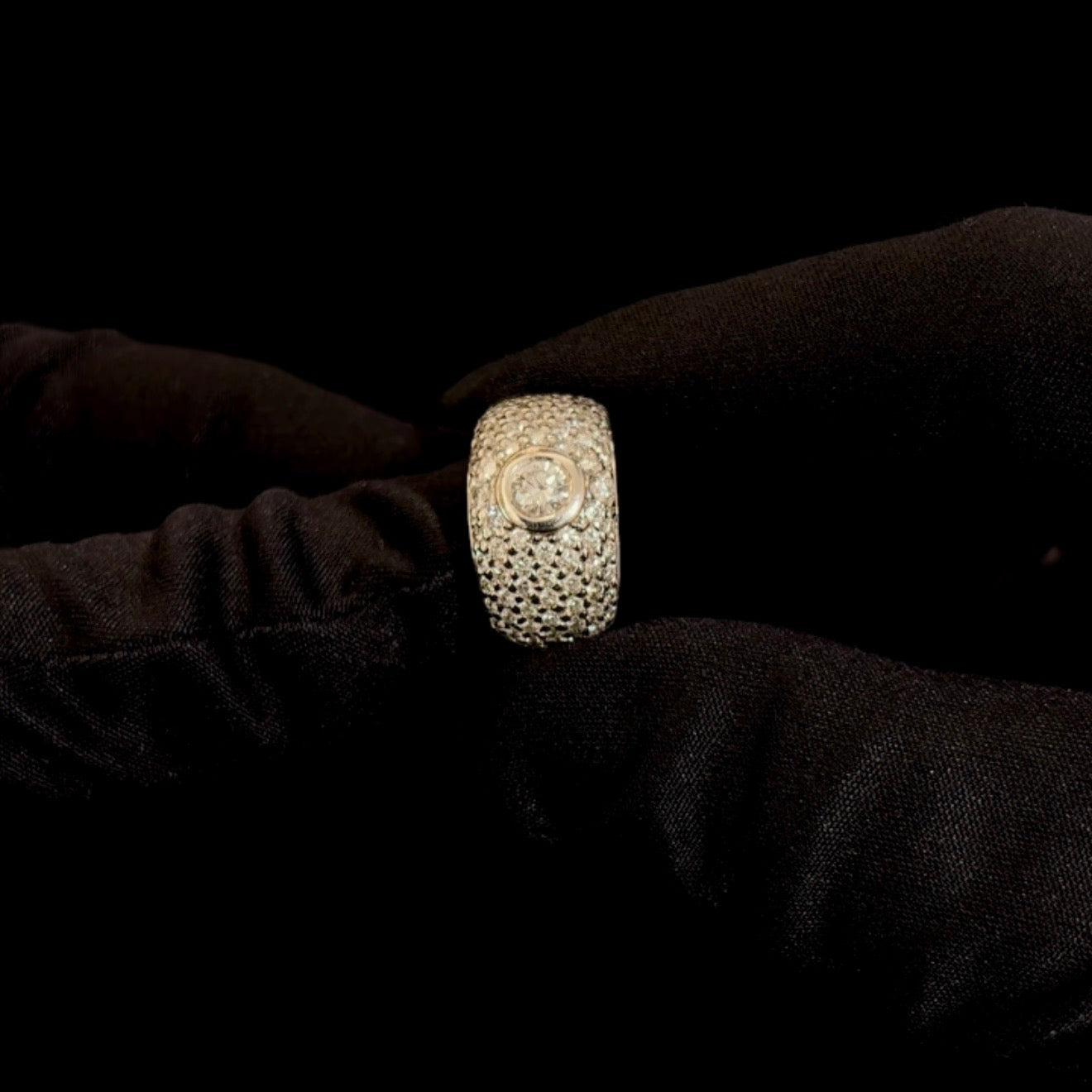 Anillo oro blanco 18 ktes y diamantes