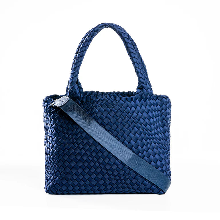 BASIC. BOLSO DE NEOPRENO TRENZADO AZUL MARINO