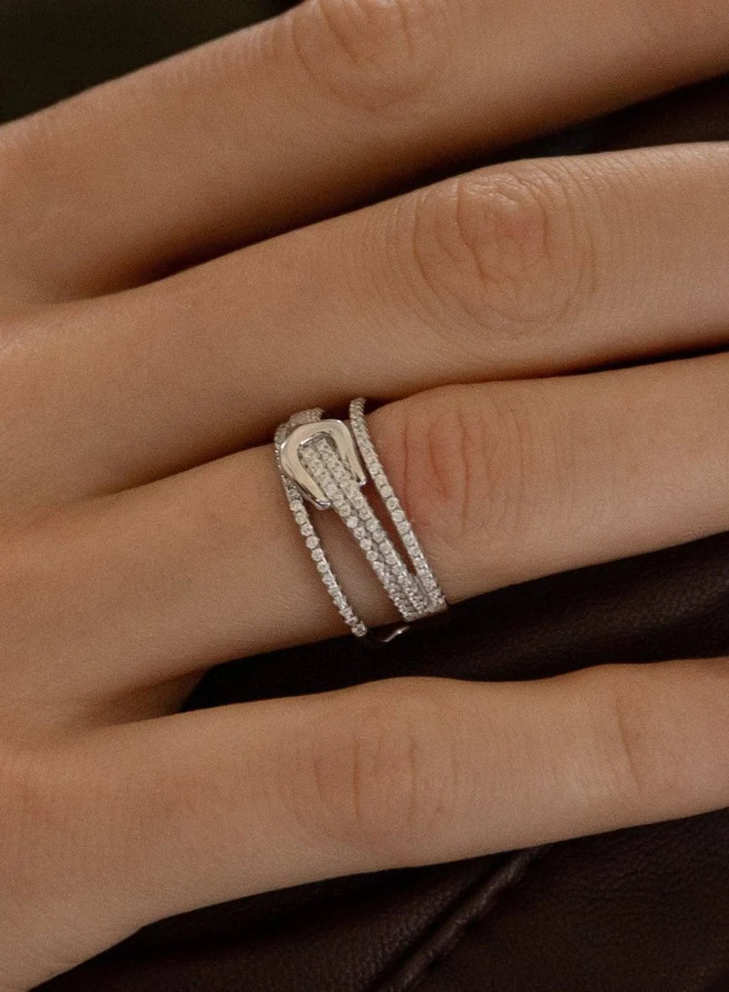 Zirconia rings with multi-lane buckle design